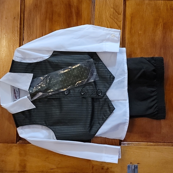 City Supply size 4 green - Picture 1 of 3